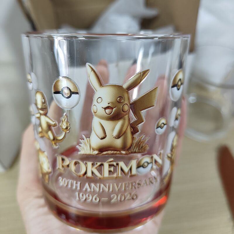 PokéMon 30. Jubiläum Geprägtes – Home Bar Set Bewertung und Preis